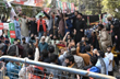 Street battle as Pak cops try to arrest Imran Khan, supporters block them